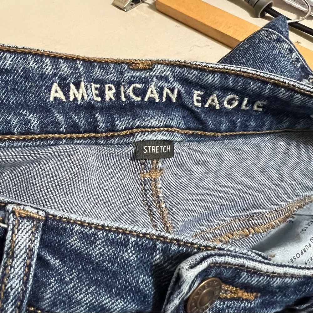 American Eagle Outfitters Blue Distressed Jeans - Picture 8 of 8